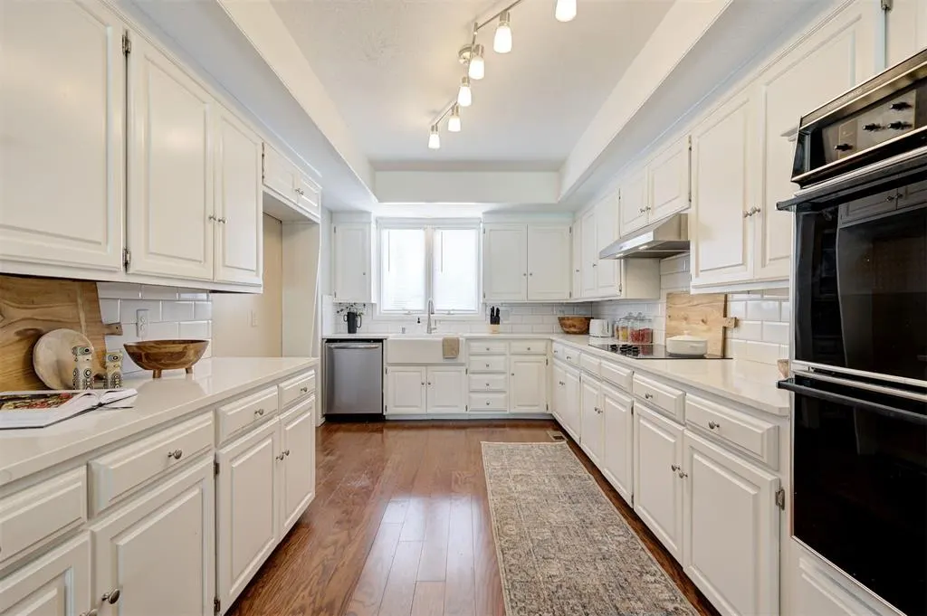 Photo 15 — 1417 Glenbrook Drive, Oklahoma City, OK 73118