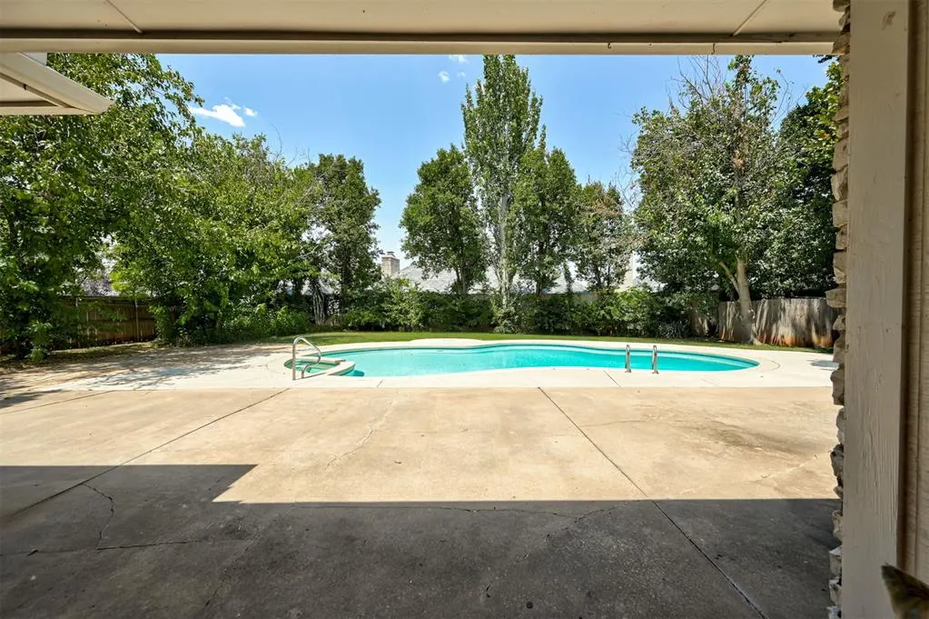 Photo 44 — 1417 Glenbrook Drive, Oklahoma City, OK 73118