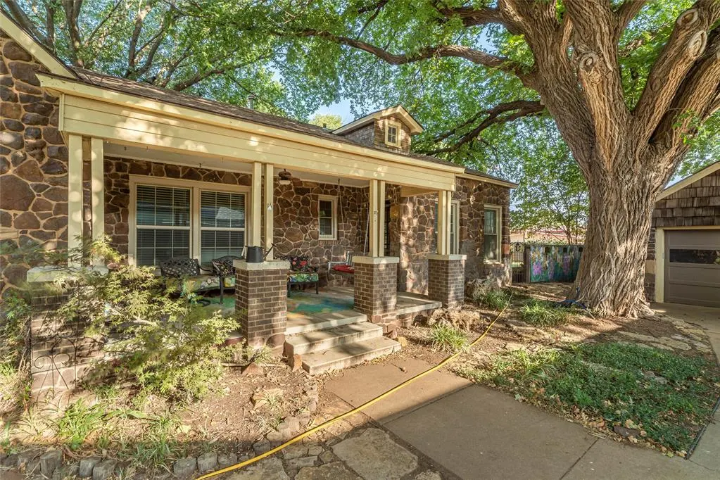 Photo 38 — 1021 W Broadway Avenue, Elk City, OK 73644
