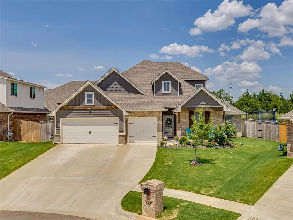 Photo 2 — 8433 Lambert Way, Edmond, OK 73034