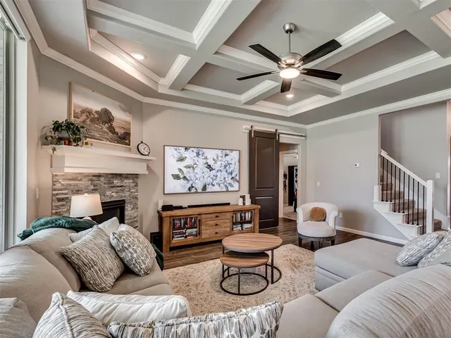 Photo 5 — 8433 Lambert Way, Edmond, OK 73034