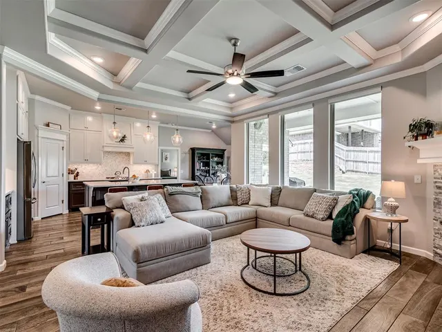 Photo 6 — 8433 Lambert Way, Edmond, OK 73034
