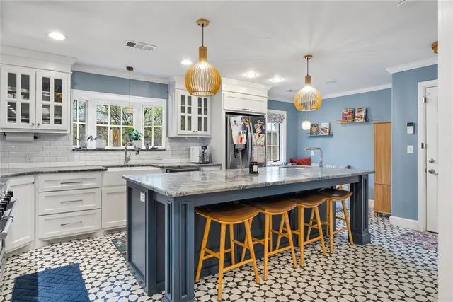 Photo 4 — 1722 Coventry Lane, Nichols Hills, OK 73120