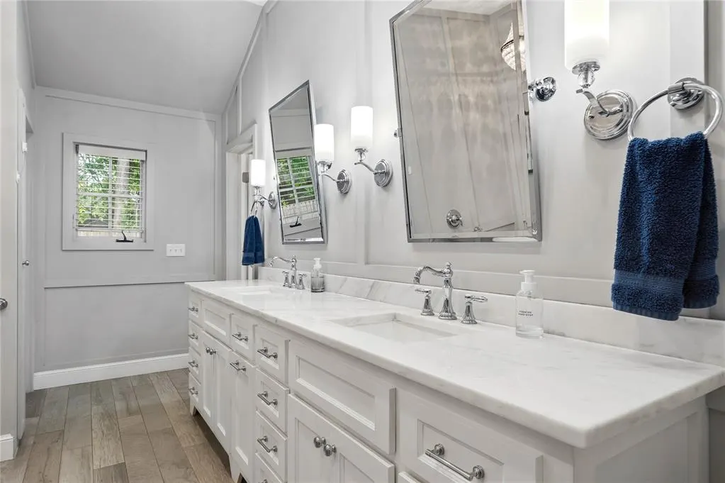 Photo 18 — 1722 Coventry Lane, Nichols Hills, OK 73120