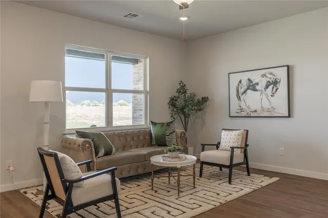Photo 4 — 5690 Bluestem Avenue, Guthrie, OK 73044