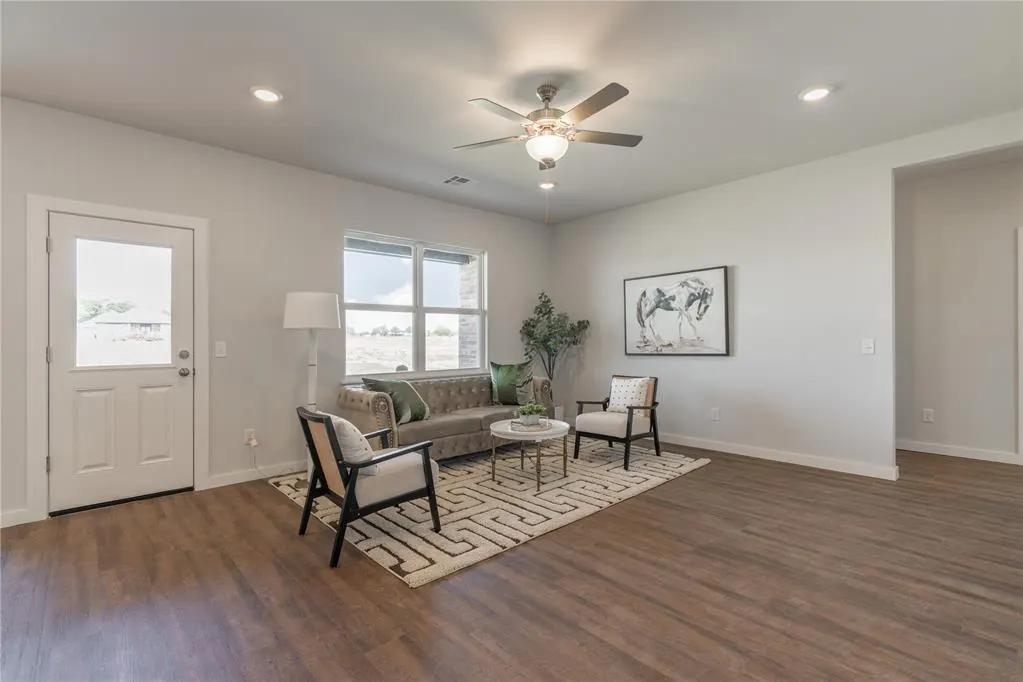 Photo 5 — 5690 Bluestem Avenue, Guthrie, OK 73044