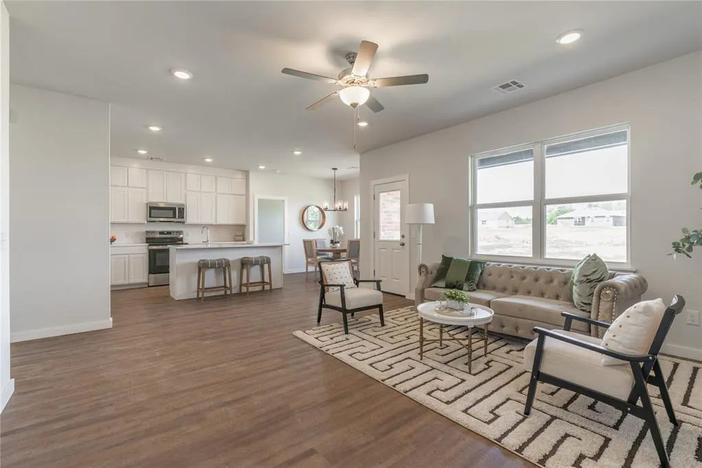 Photo 8 — 5690 Bluestem Avenue, Guthrie, OK 73044