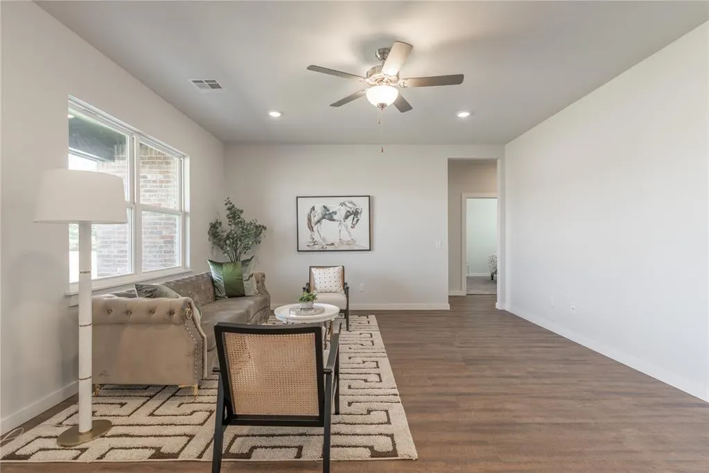 Photo 10 — 5690 Bluestem Avenue, Guthrie, OK 73044
