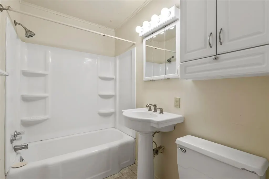 Photo 17 — 408 Benton Road, Edmond, OK 73034