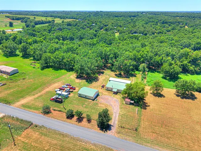 Photo 7 — 980297 S 3330 Road, Wellston, OK 74881