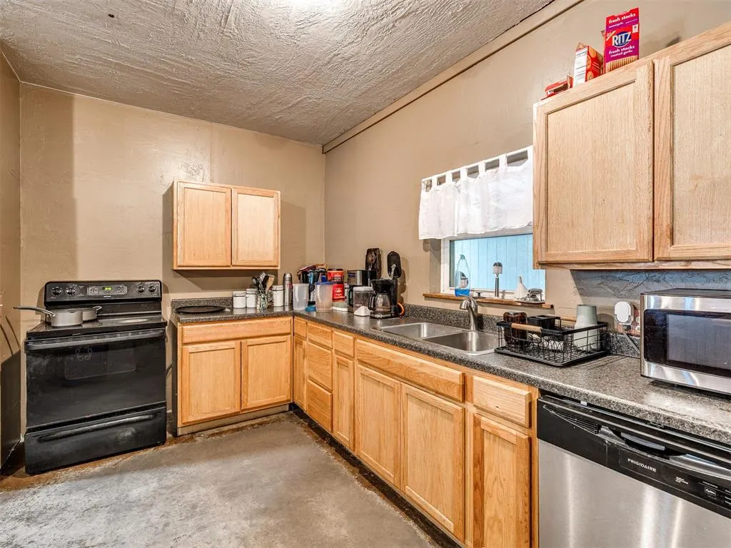 Photo 19 — 980297 S 3330 Road, Wellston, OK 74881
