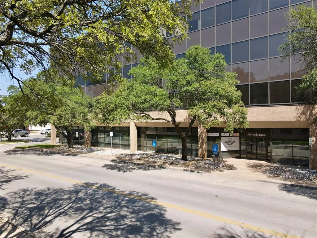Photo 11 — 333 W Main Street Neustadt Plaza, Ardmore, OK 73401