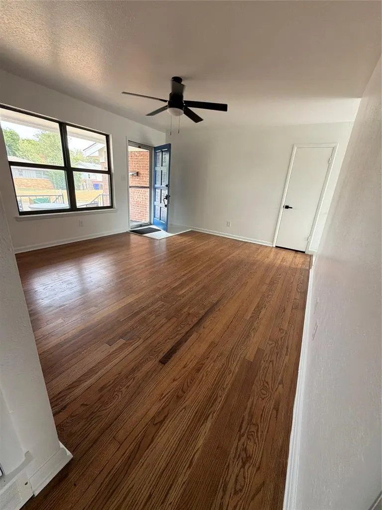 Photo 5 — 620 W Mitchell Drive, Oklahoma City, OK 73110
