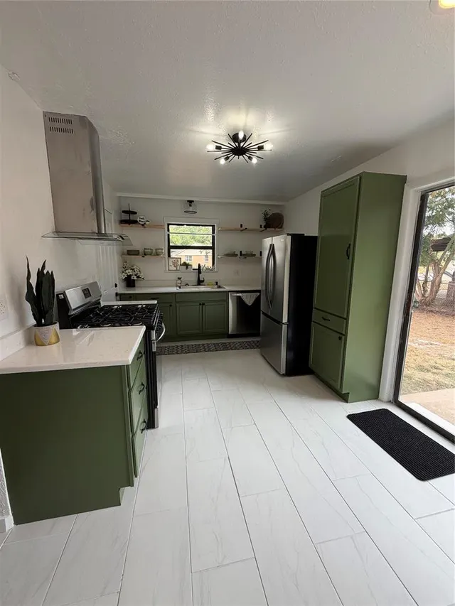Photo 7 — 620 W Mitchell Drive, Oklahoma City, OK 73110