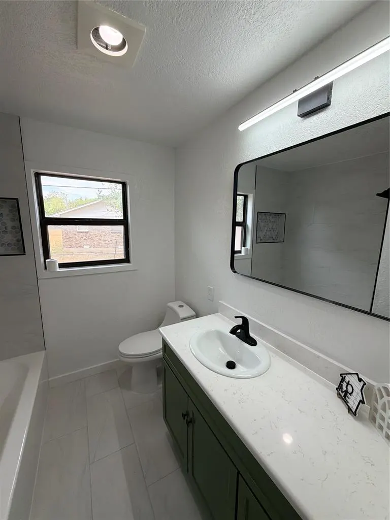 Photo 12 — 620 W Mitchell Drive, Oklahoma City, OK 73110