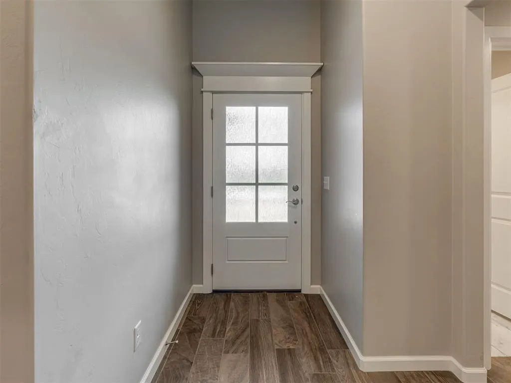 Photo 3 — 5209 White Gold Avenue, Edmond, OK 73034