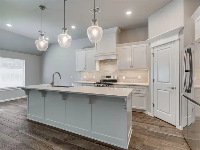 Photo 6 — 5209 White Gold Avenue, Edmond, OK 73034