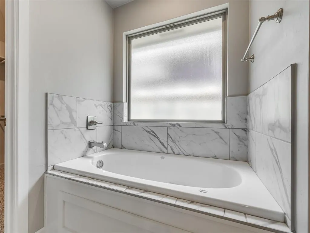 Photo 13 — 5209 White Gold Avenue, Edmond, OK 73034