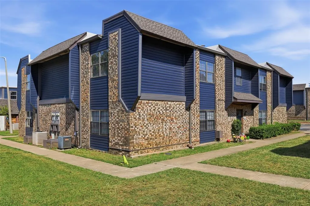 Front exterior — 401 12th Street 193, Norman, OK 73071