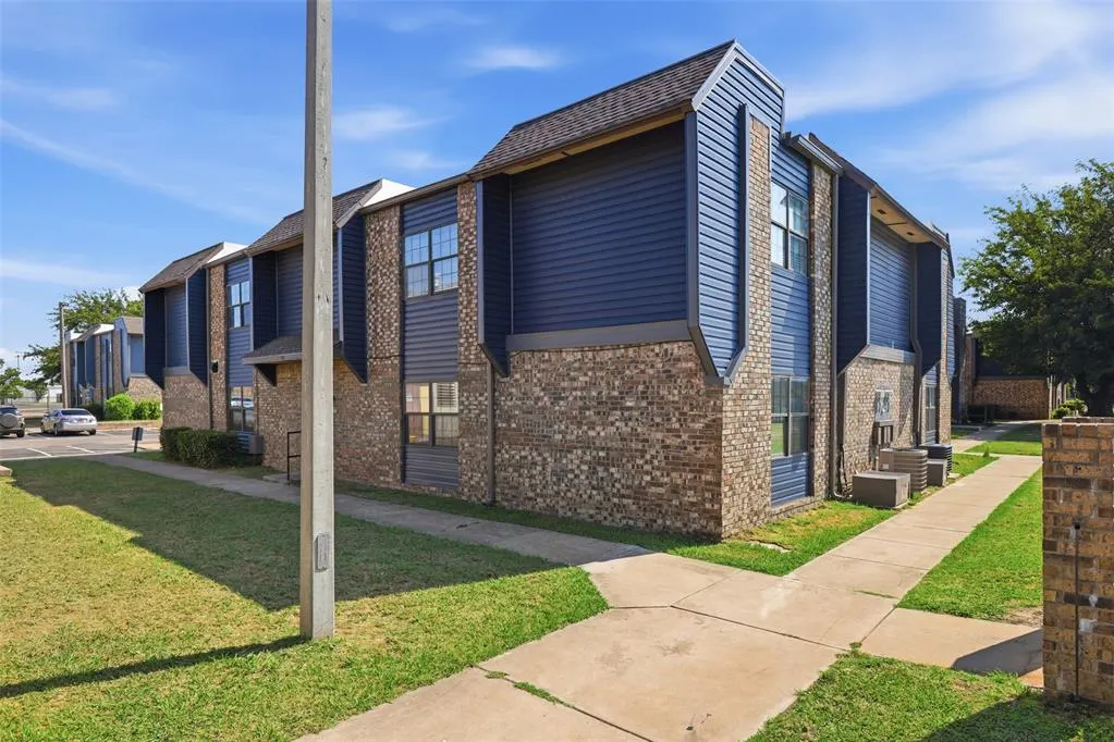 Photo 4 — 401 12th Street 193, Norman, OK 73071