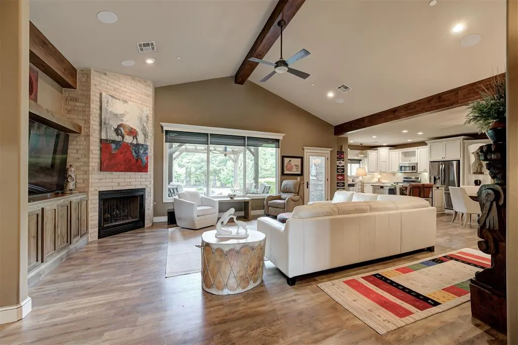Photo 4 — 13025 Jasmine Lane, Oklahoma City, OK 73142