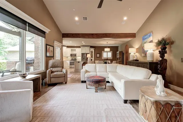 Photo 8 — 13025 Jasmine Lane, Oklahoma City, OK 73142