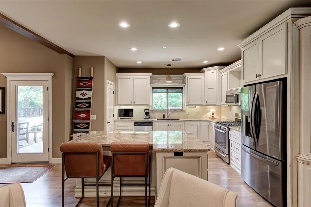 Photo 11 — 13025 Jasmine Lane, Oklahoma City, OK 73142