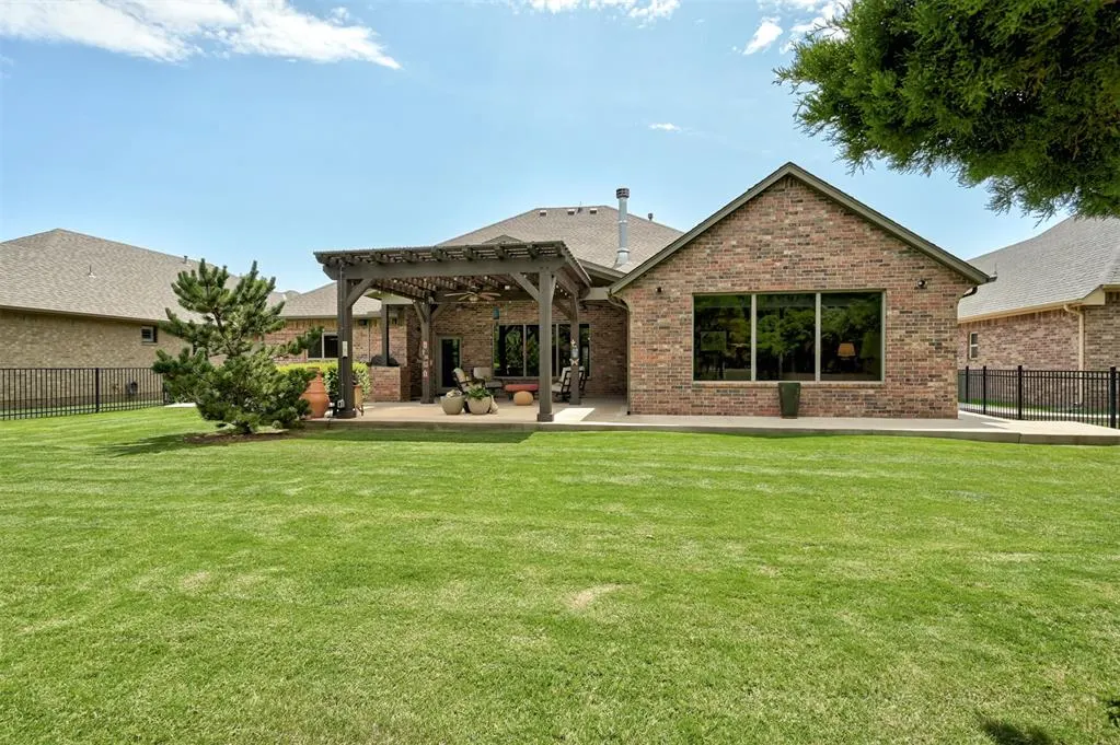 Photo 38 — 13025 Jasmine Lane, Oklahoma City, OK 73142