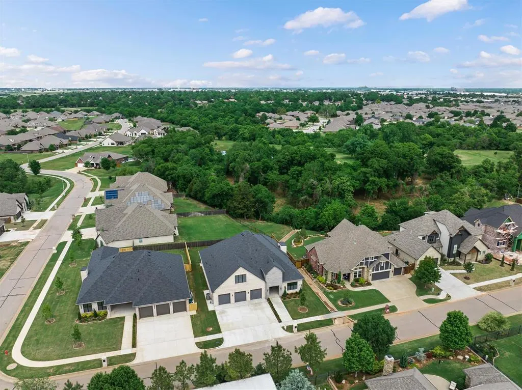 Photo 44 — 10045 SW 27th Street, Yukon, OK 73099