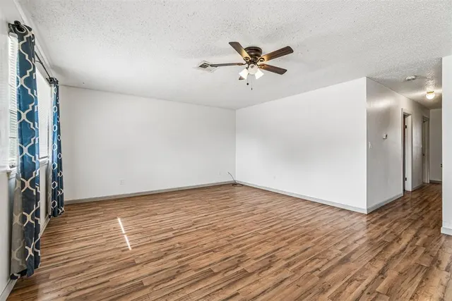 Photo 5 — 505 N Buchanan Street, Crescent, OK 73028