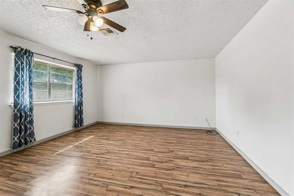 Photo 10 — 505 N Buchanan Street, Crescent, OK 73028