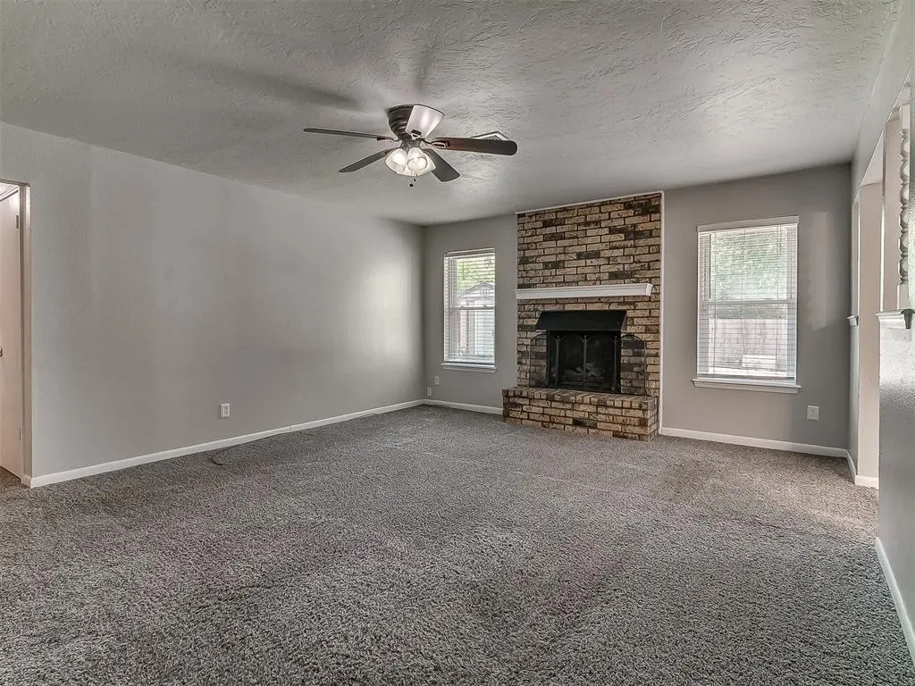 Photo 12 — 1208 SE 8th Street, Oklahoma City, OK 73160