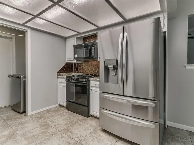 Photo 3 — 1208 SE 8th Street, Oklahoma City, OK 73160