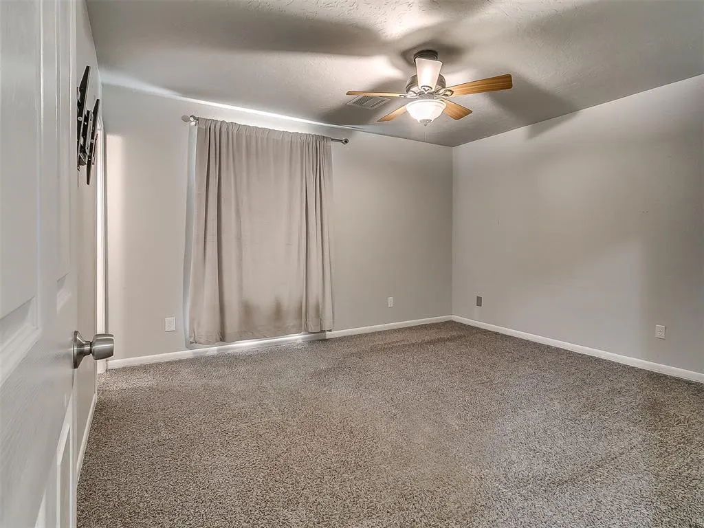 Photo 24 — 1208 SE 8th Street, Oklahoma City, OK 73160