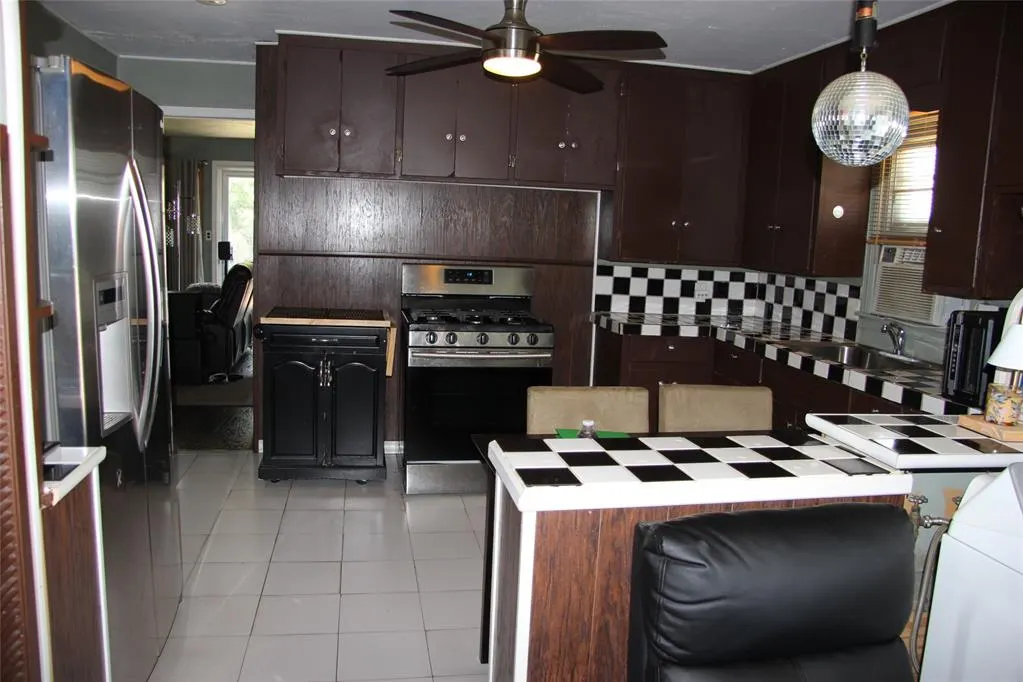 Photo 25 — 945 SW 51st Street, Oklahoma City, OK 73109
