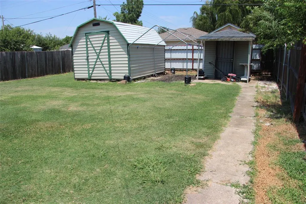 Photo 27 — 945 SW 51st Street, Oklahoma City, OK 73109