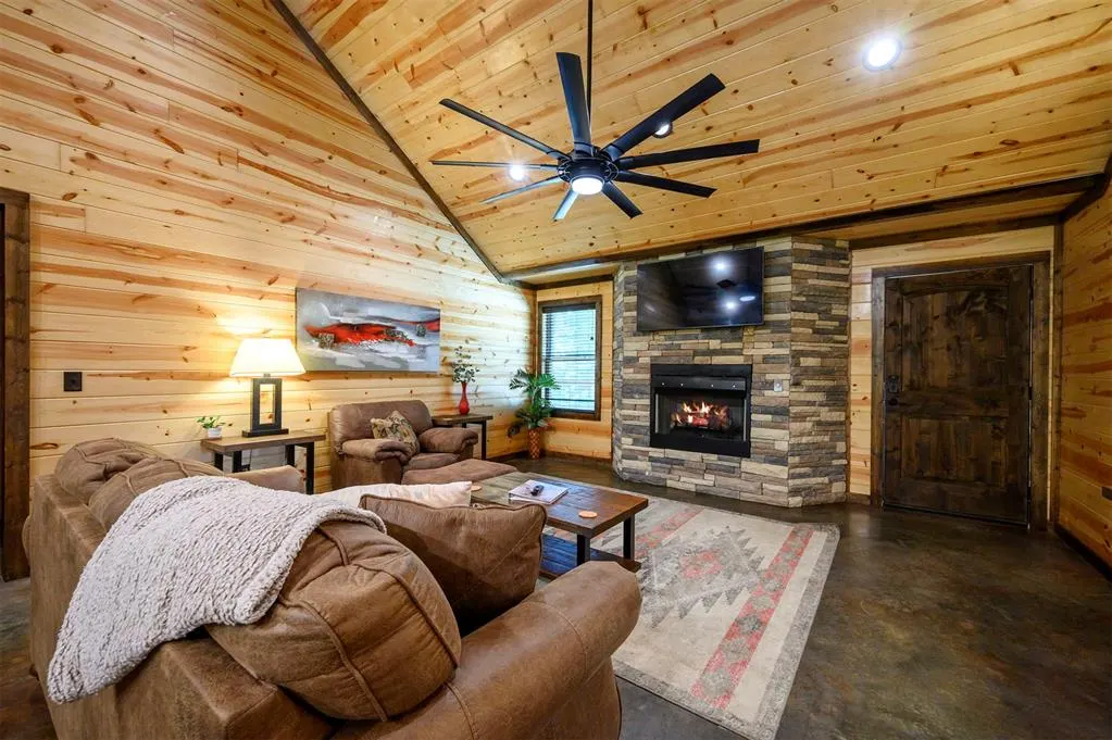 Photo 6 — 15 Preserve Way, Broken Bow, OK 74728
