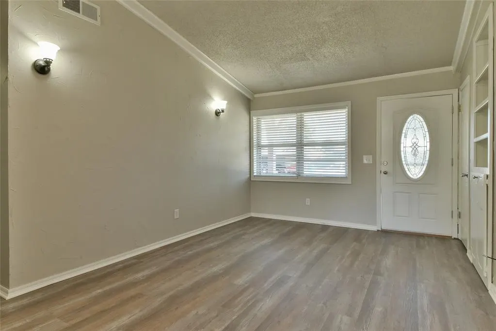 Photo 4 — 1341 SW 61st Terrace, Oklahoma City, OK 73159