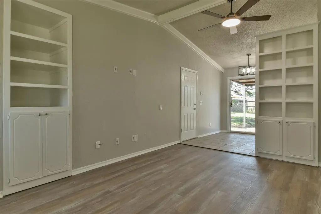 Photo 6 — 1341 SW 61st Terrace, Oklahoma City, OK 73159