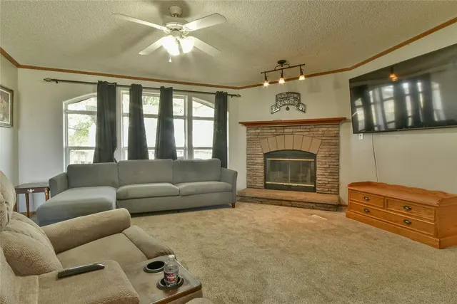 Photo 7 — 16204 Sunflower Drive, Yukon, OK 73099