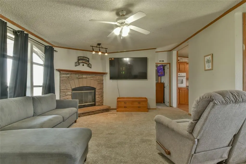 Photo 8 — 16204 Sunflower Drive, Yukon, OK 73099