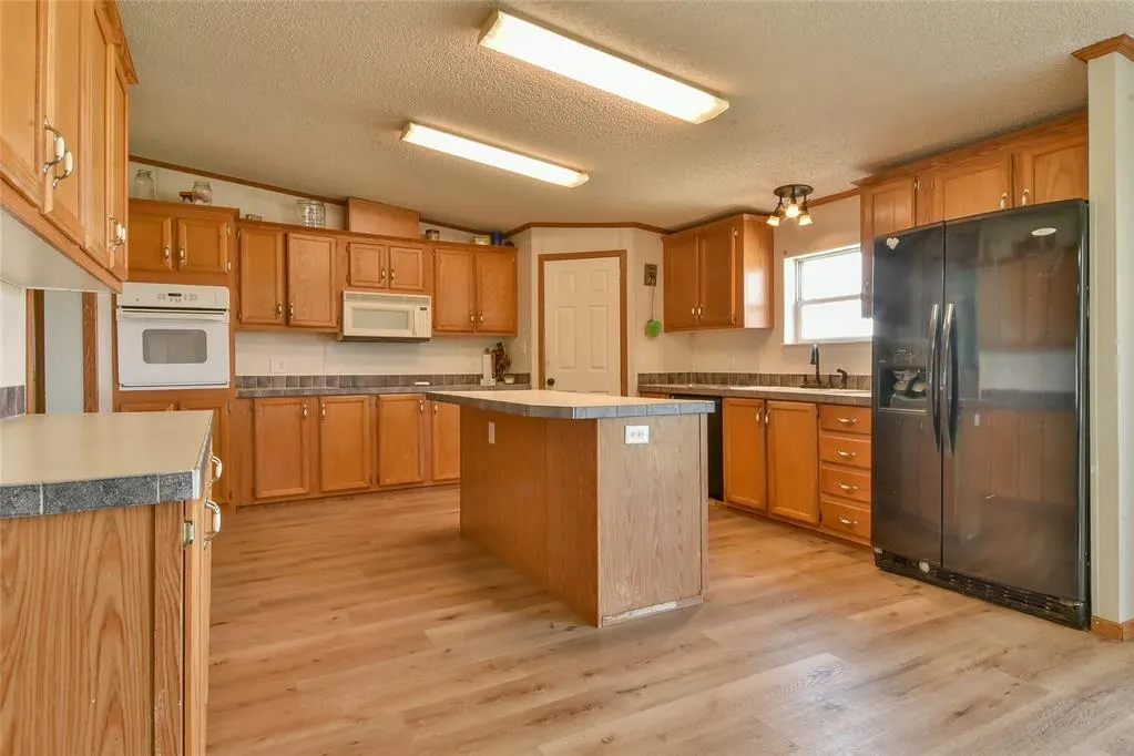 Photo 15 — 16204 Sunflower Drive, Yukon, OK 73099