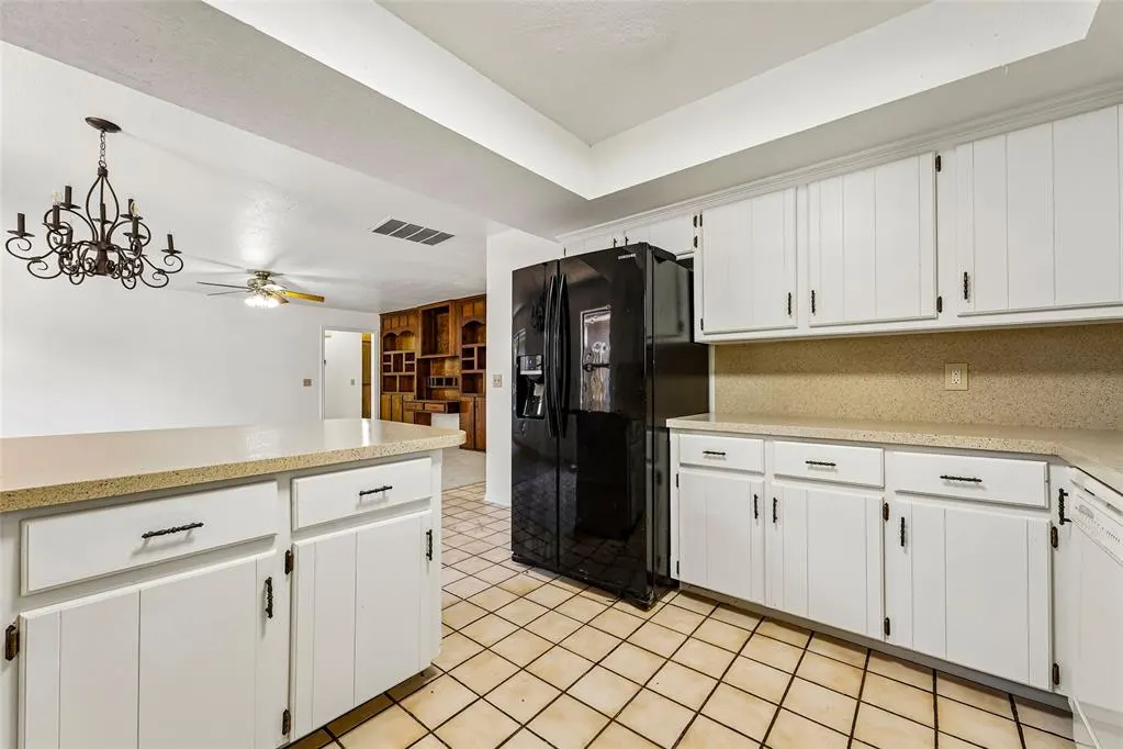 Photo 9 — 204 W Wayne Street, Edmond, OK 73003