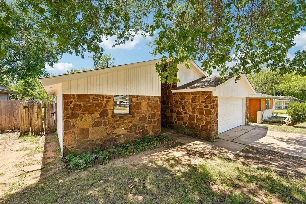 Photo 23 — 204 W Wayne Street, Edmond, OK 73003