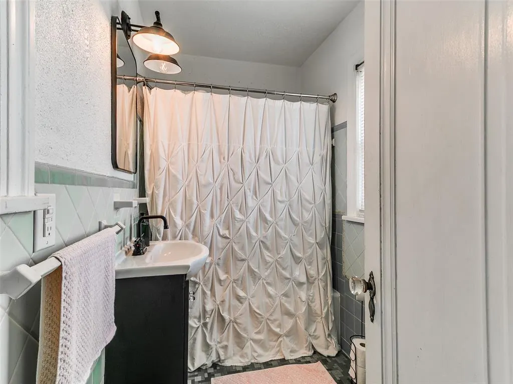 Photo 13 — 2608 Cummings Drive, Oklahoma City, OK 73107
