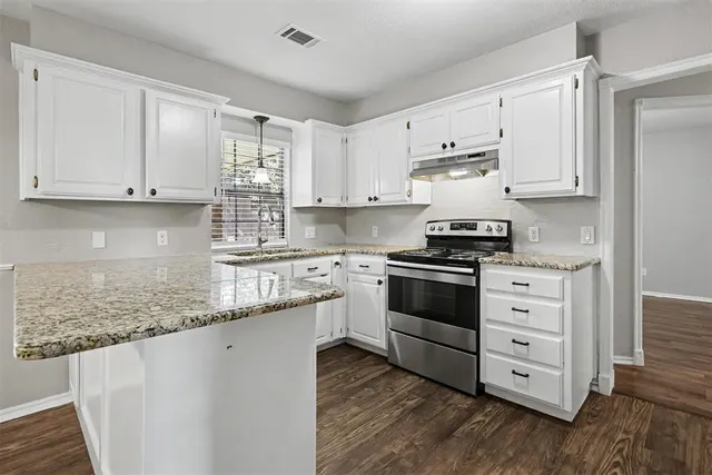 Photo 5 — 1109 SW 133rd Street, Oklahoma City, OK 73170