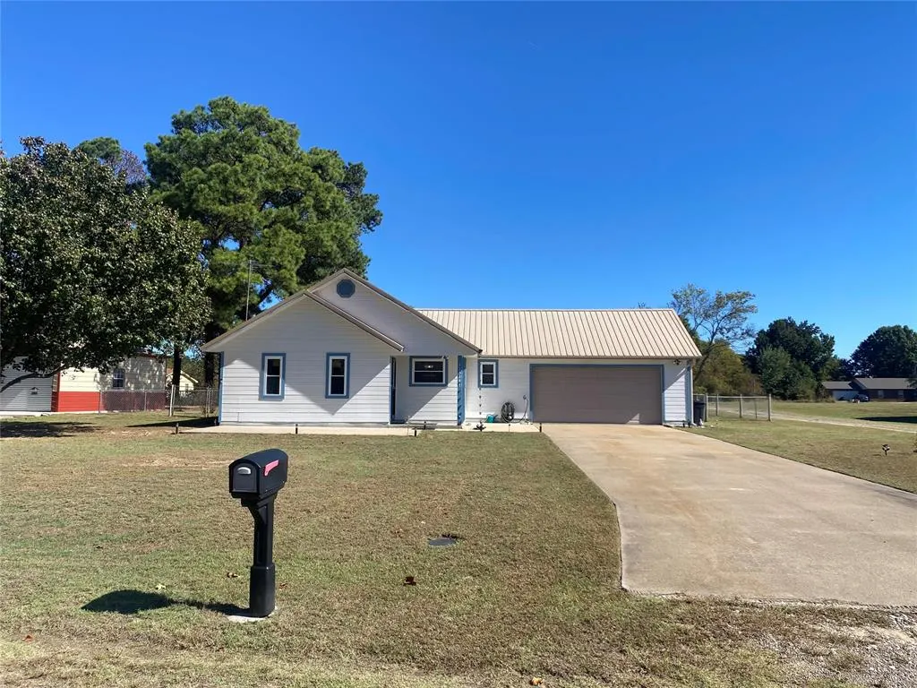 Front exterior — 115847 S 4197 Road, Checotah, OK 74426