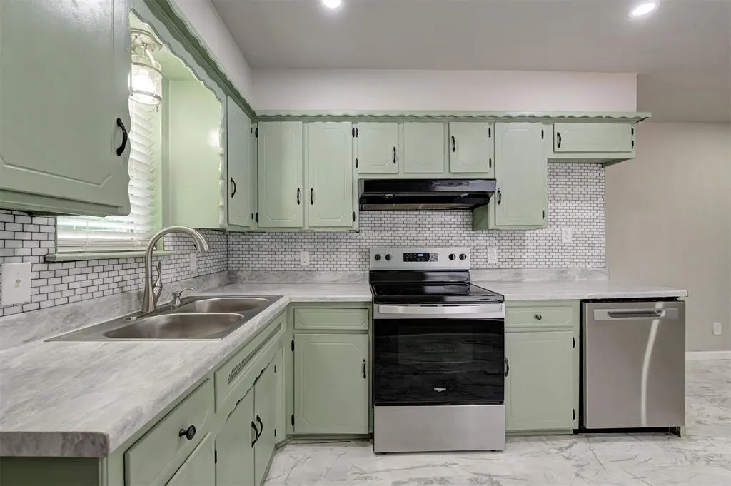 Photo 8 — 201 Dianna Drive, Yukon, OK 73099