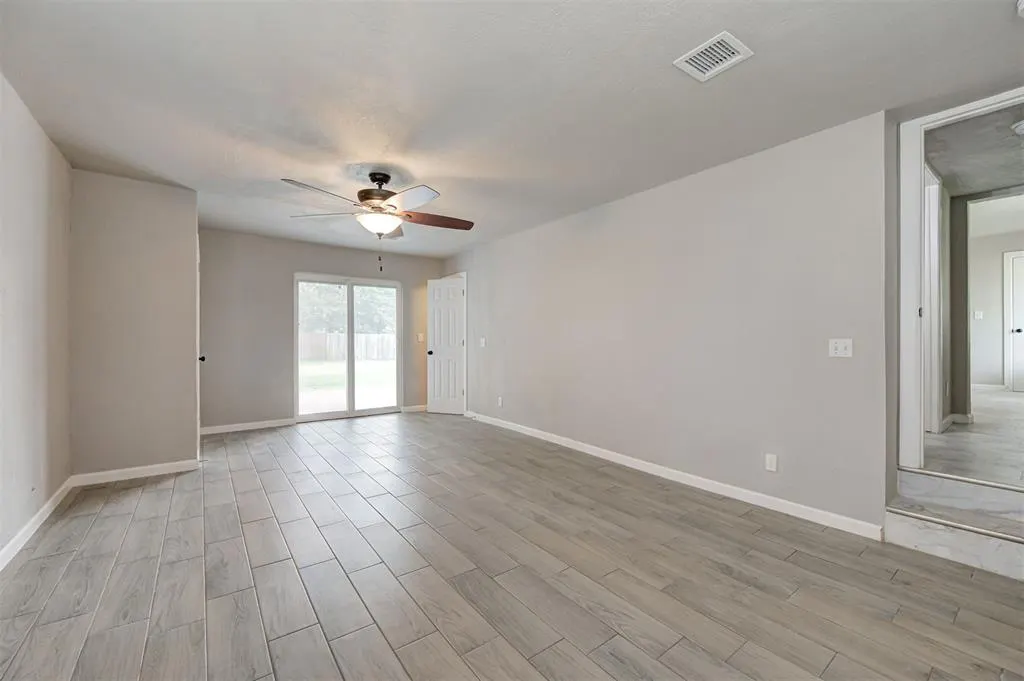 Photo 14 — 201 Dianna Drive, Yukon, OK 73099