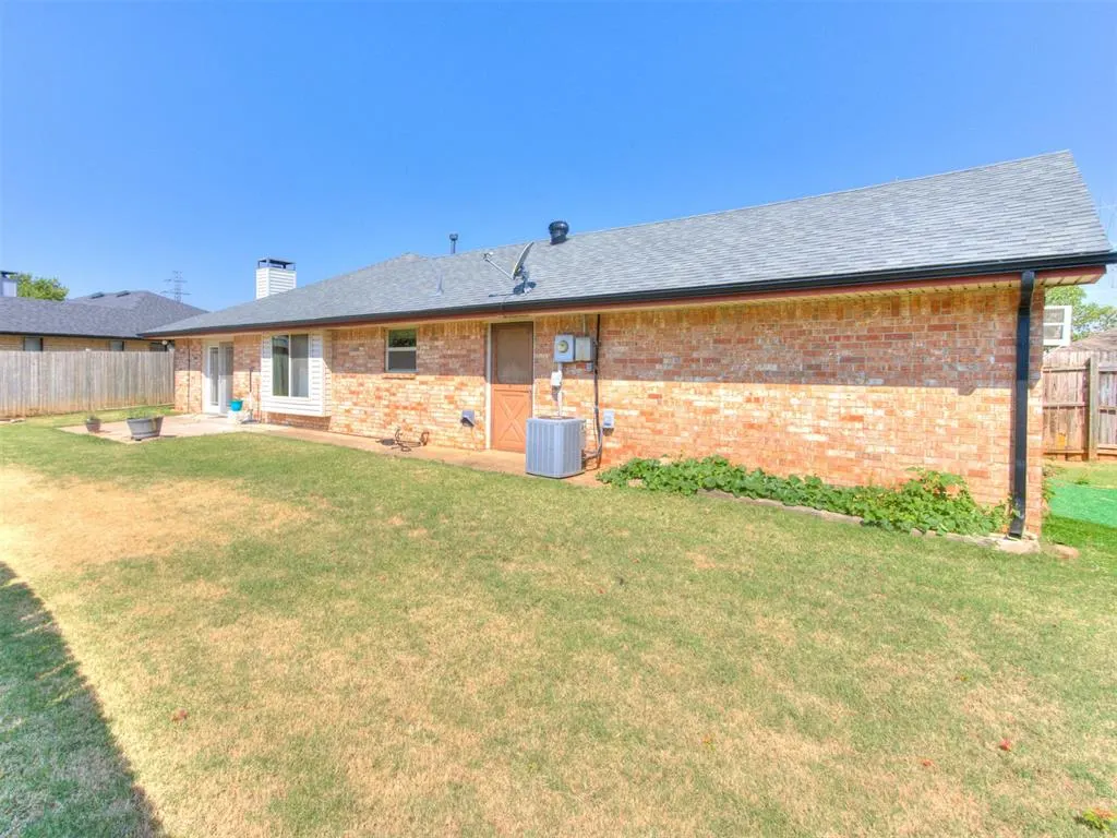 Photo 31 — 7724 Northgate Avenue, Oklahoma City, OK 73162